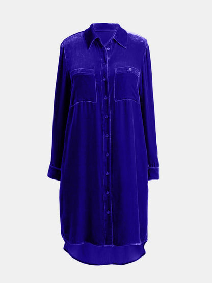 Knielanges Kleid mit langen Ärmeln und Knopfleiste