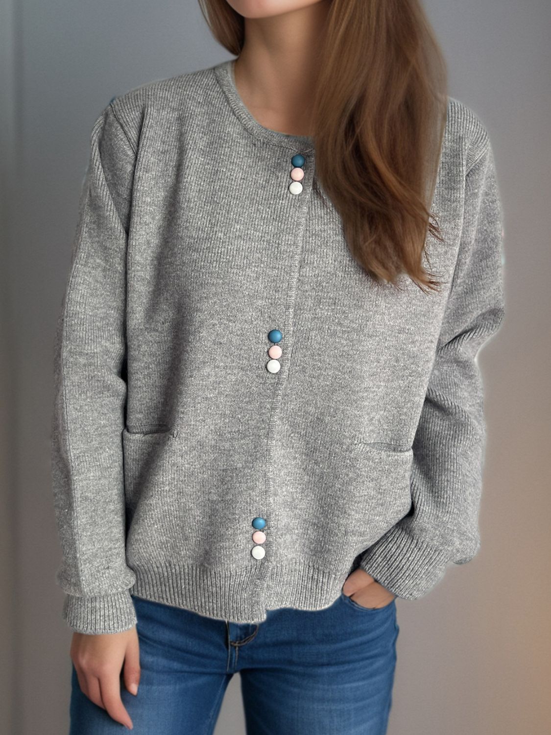 Langärmliger Cardigan mit Knopfleiste und Taschen