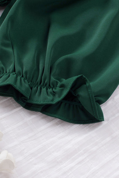 Gerüschte Bluse mit eckigem Ausschnitt und kurzen Ärmeln