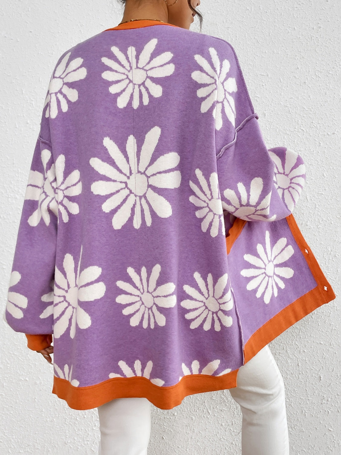 Strickjacke mit kontrastierender, überschnittener Schulter und langen Ärmeln