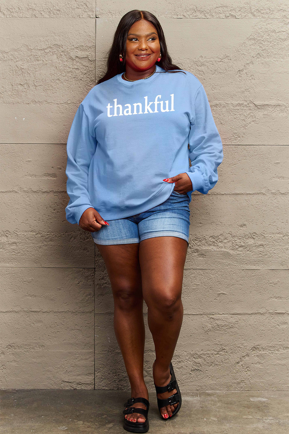 Simply Love – Sweatshirt mit THANKFUL-Grafik in voller Größe