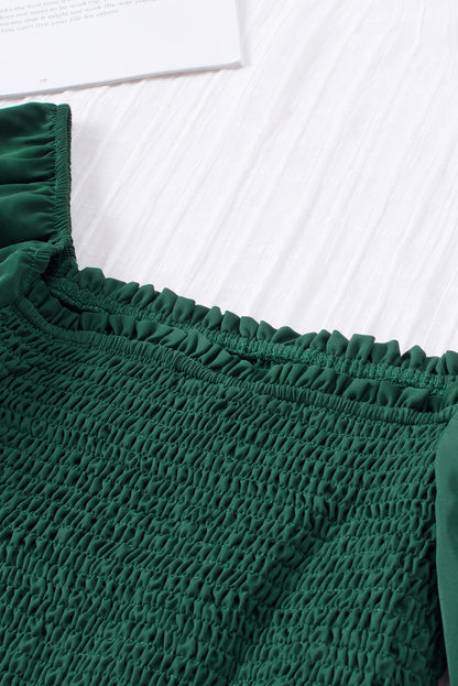 Gerüschte Bluse mit eckigem Ausschnitt und kurzen Ärmeln