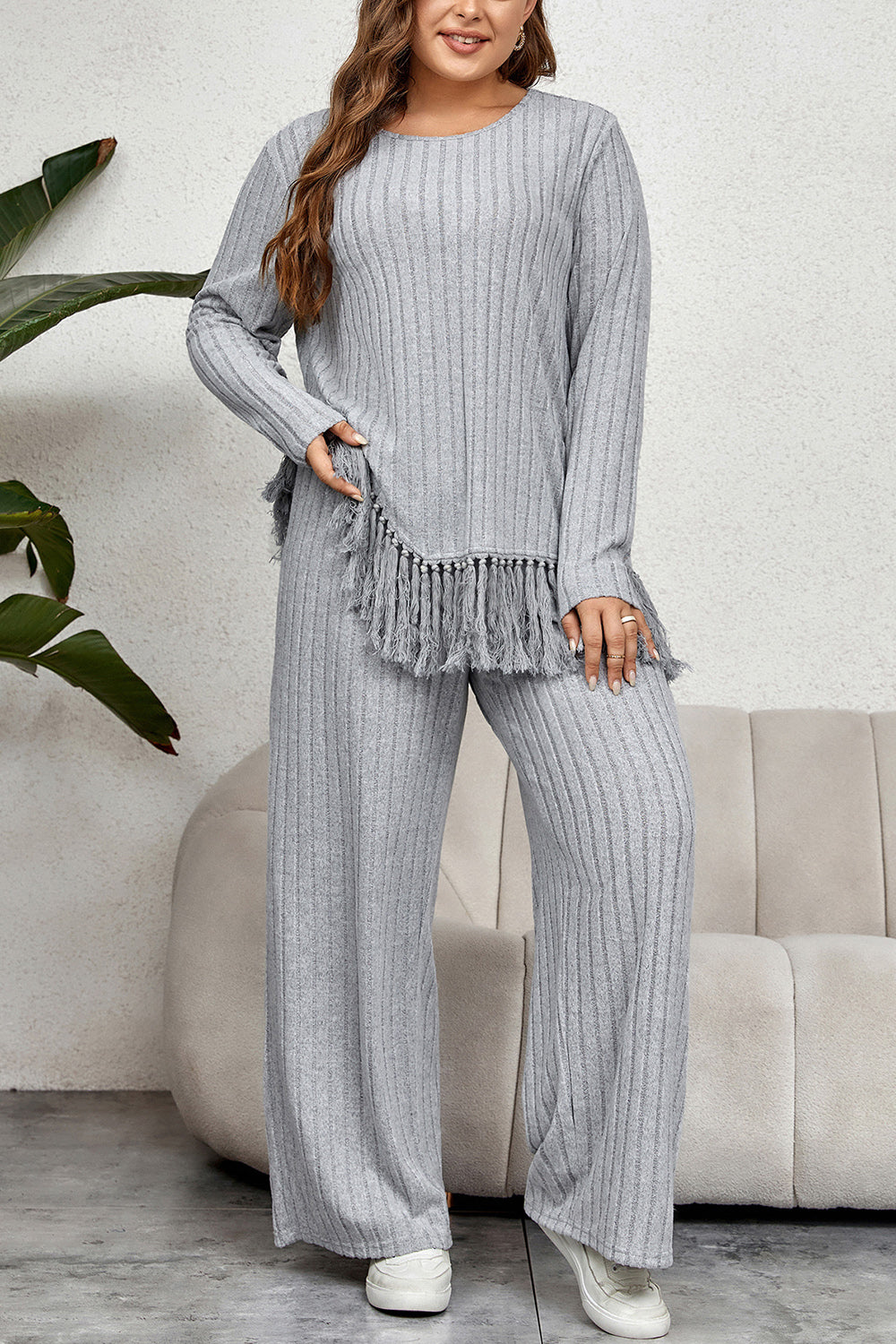 Set aus Oberteil und Hose mit Quastensaum in Übergröße