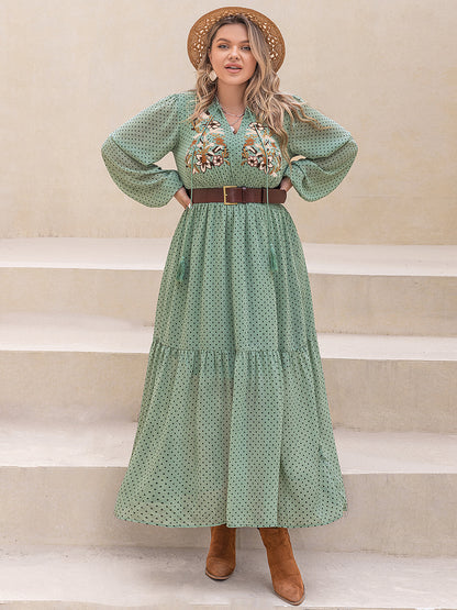 Plus Size Langarm-Midikleid mit Quastenmuster und Krawattenhals