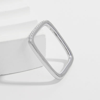 Quadratischer Ring aus 925er Sterlingsilber mit Zirkonia
