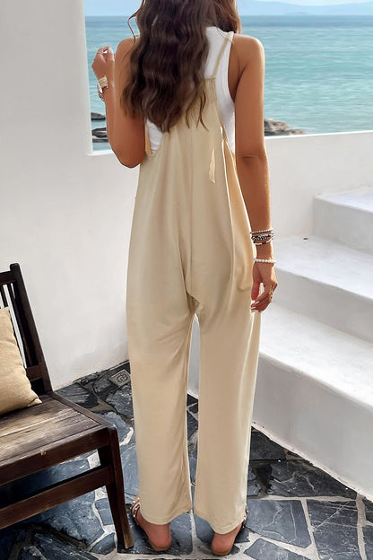 Overall mit Spaghettiträgern und Taschen