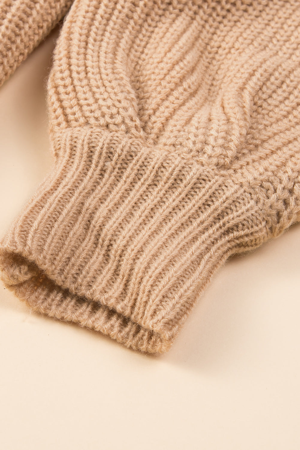 Pullover mit Rundhalsausschnitt und überschnittener Schulter in Farbblock-Optik