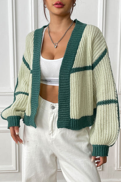 Strickjacke mit kontrastierender Front und langen Ärmeln
