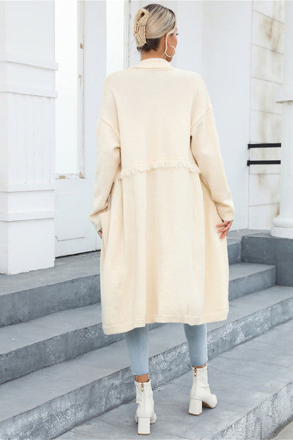 Strickjacke mit Engelsflügeln und offenen Taschen vorne