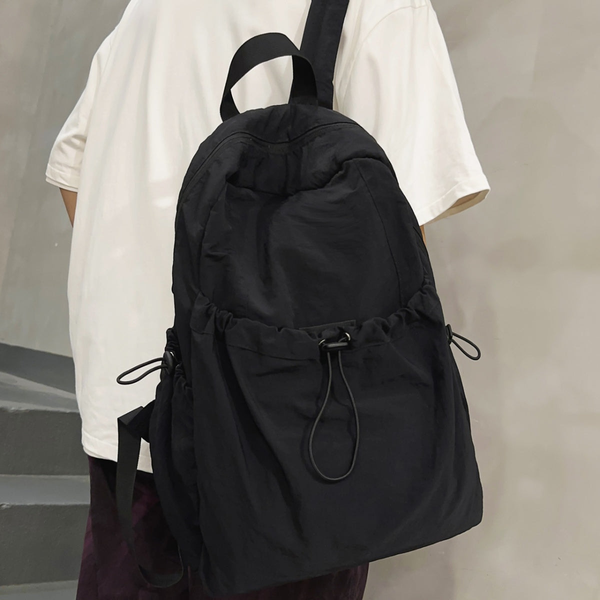Rucksack aus Nylon mit Kordelzug