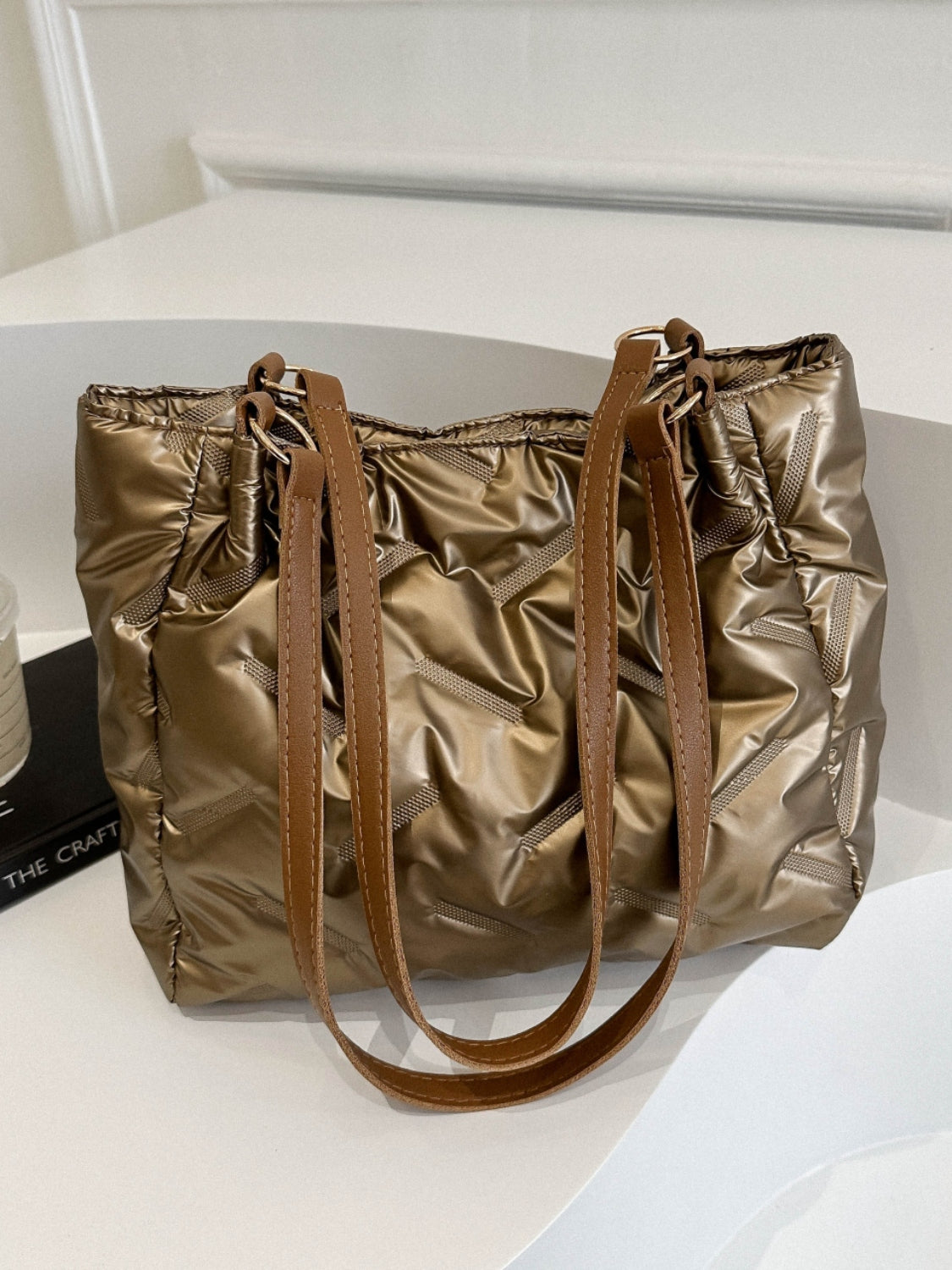 Schultertasche aus strukturiertem Polyester