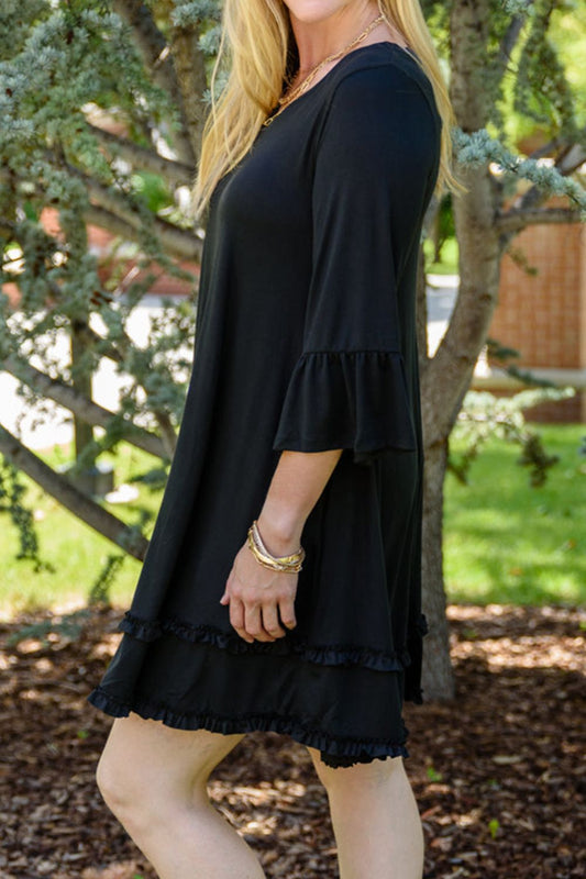 Kleid mit Volantärmeln und Rüschenbesatz in Übergröße