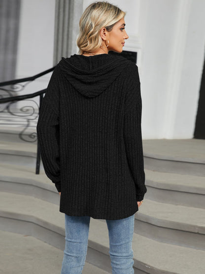 Langarm-Kapuzenoberteil mit halber Knopfleiste