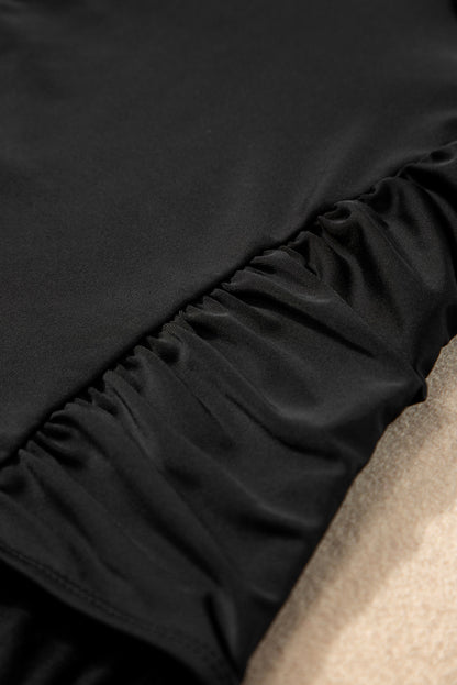 Gerüschter einteiliger Badeanzug mit V-Ausschnitt in voller Größe