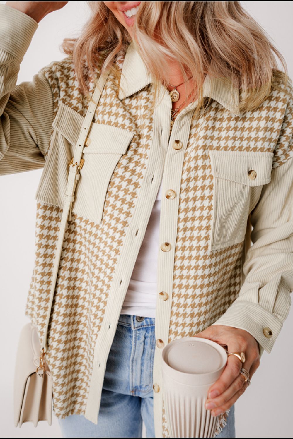 Langärmlige Jacke mit Hahnentrittmuster und Knöpfen
