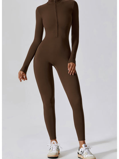 Jumpsuit mit Stehkragen und langen Ärmeln und Reißverschluss
