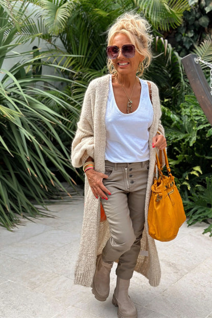 Cardigan mit Buchstaben-Print und überschnittener Schulter