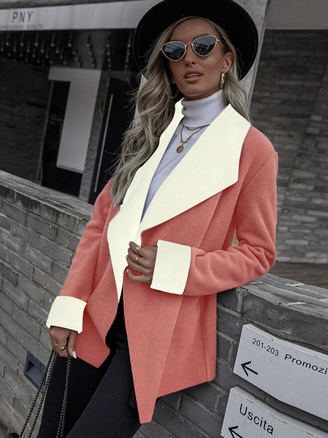 Langärmlige Jacke mit offener Vorderseite