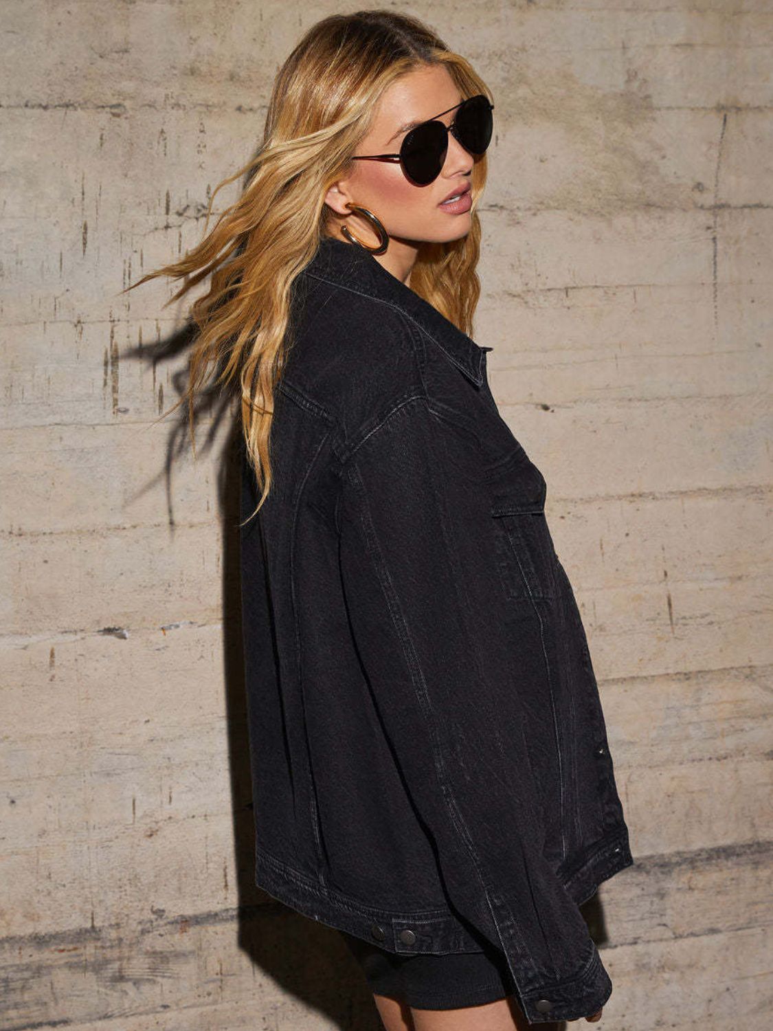 Jeansjacke mit Knopfleiste und Kragen