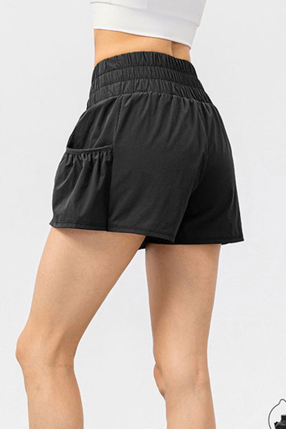 Aktive Shorts mit Taschen und elastischer Taille