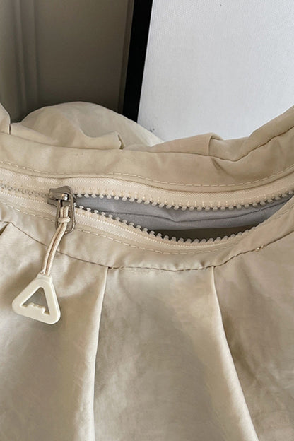 Umhängetasche mit Kordelzug und Rüschen