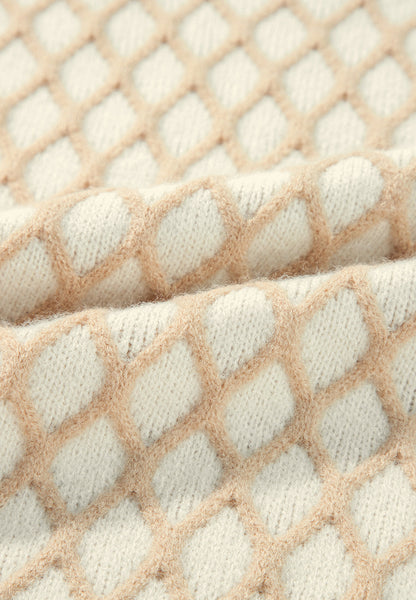 Langärmliger Pullover mit Stehkragen und Rautenmuster