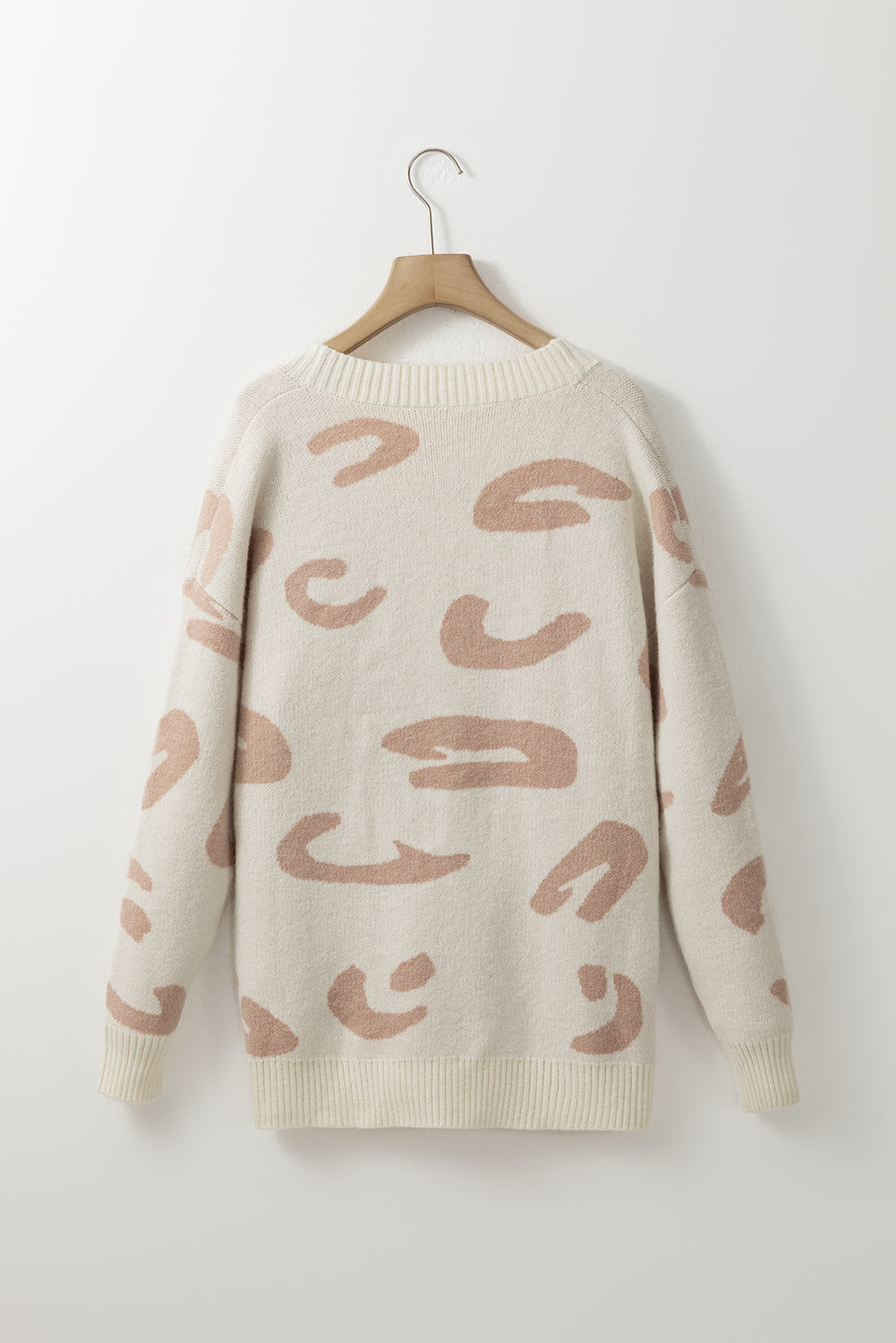 Strickjacke mit Leopardenmuster und V-Ausschnitt und Knopfleiste