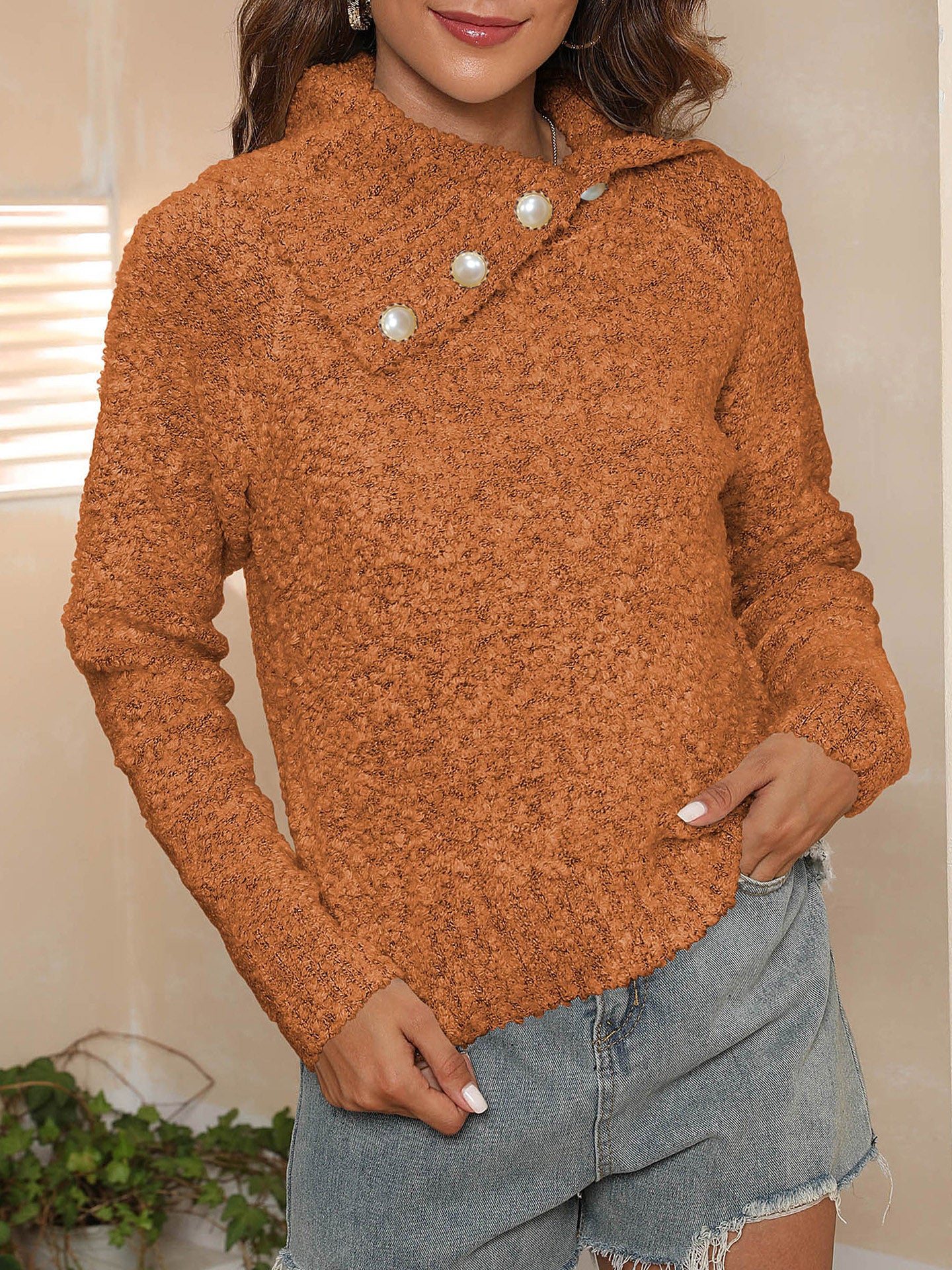 Pullover mit asymmetrischem Kragen und langen Ärmeln