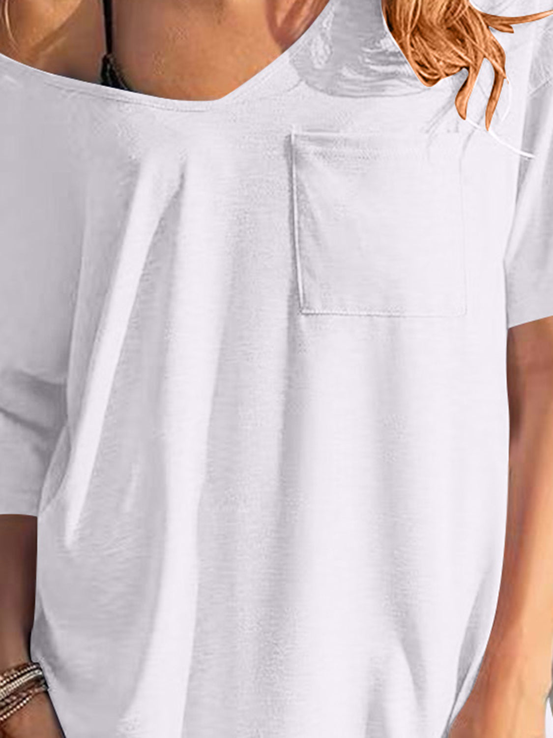 T-Shirt-Kleid mit V-Ausschnitt und kurzen Ärmeln und Taschen
