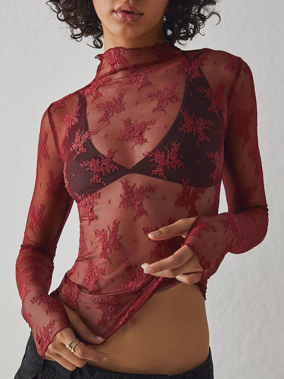 Langarmbluse mit Stehkragen und Spitze