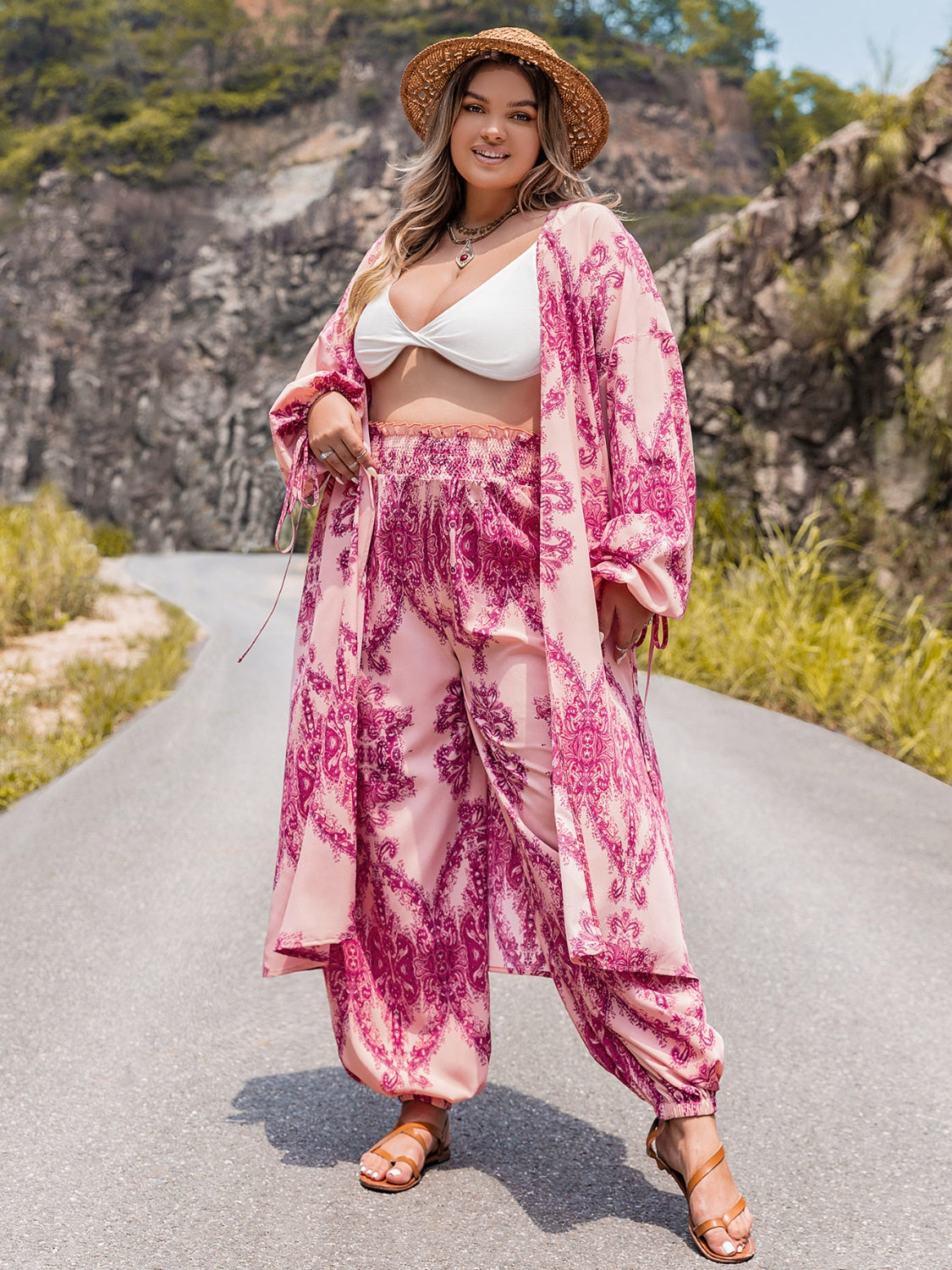 Set aus Cardigan und Hose mit offener Vorderseite in Übergröße