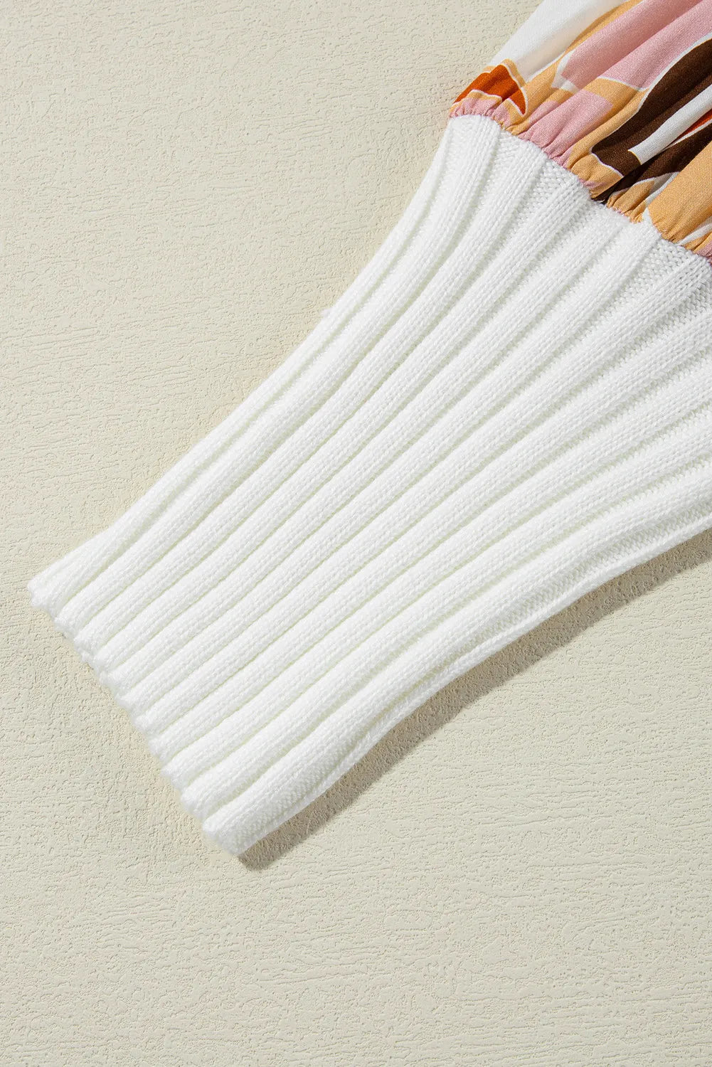 Strickoberteil mit Rundhalsausschnitt und Laternenärmeln