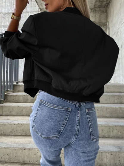 Jacke mit Baseballkragen und überschnittenen Schultern