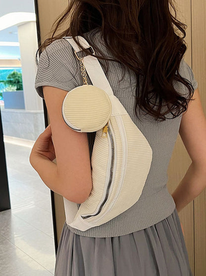 Umhängetasche aus Cord mit verstellbarem Riemen und Beutel