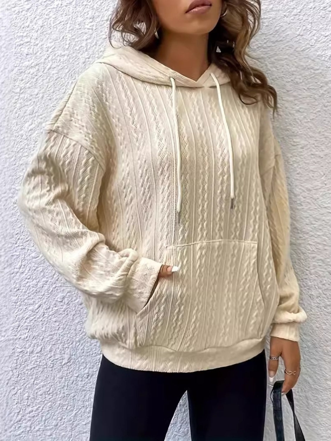 Kapuzenpullover mit Kordelzug und langen Ärmeln