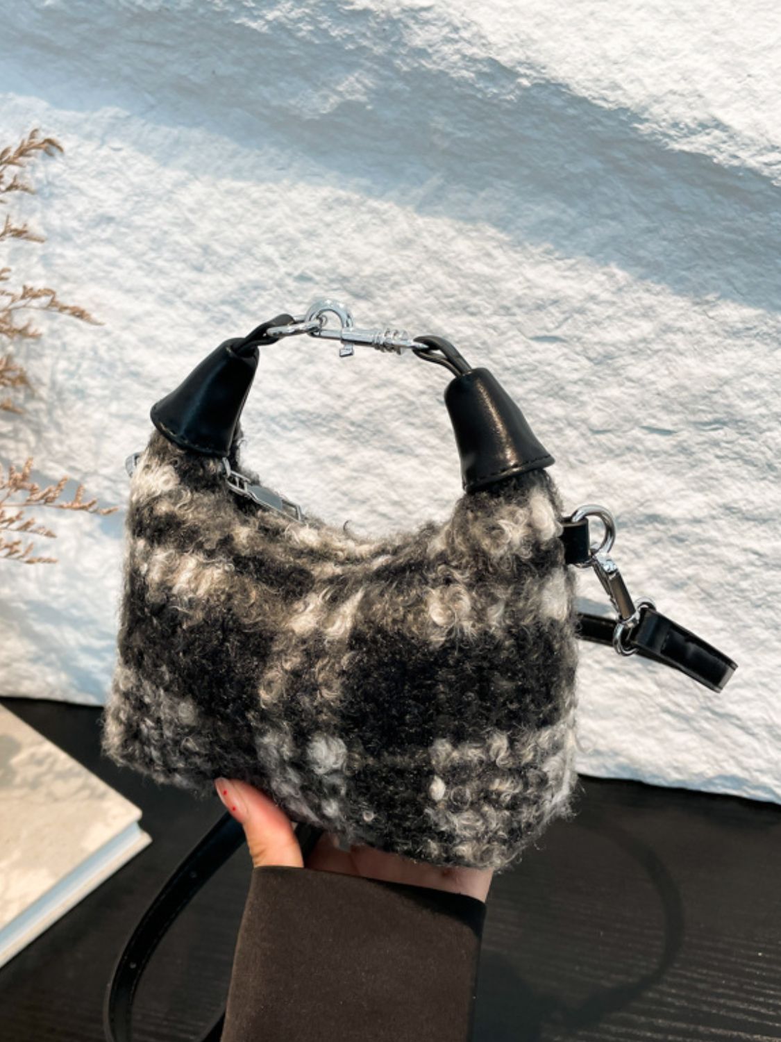 Flauschige Mini-Handtasche aus Polyester mit Reißverschluss