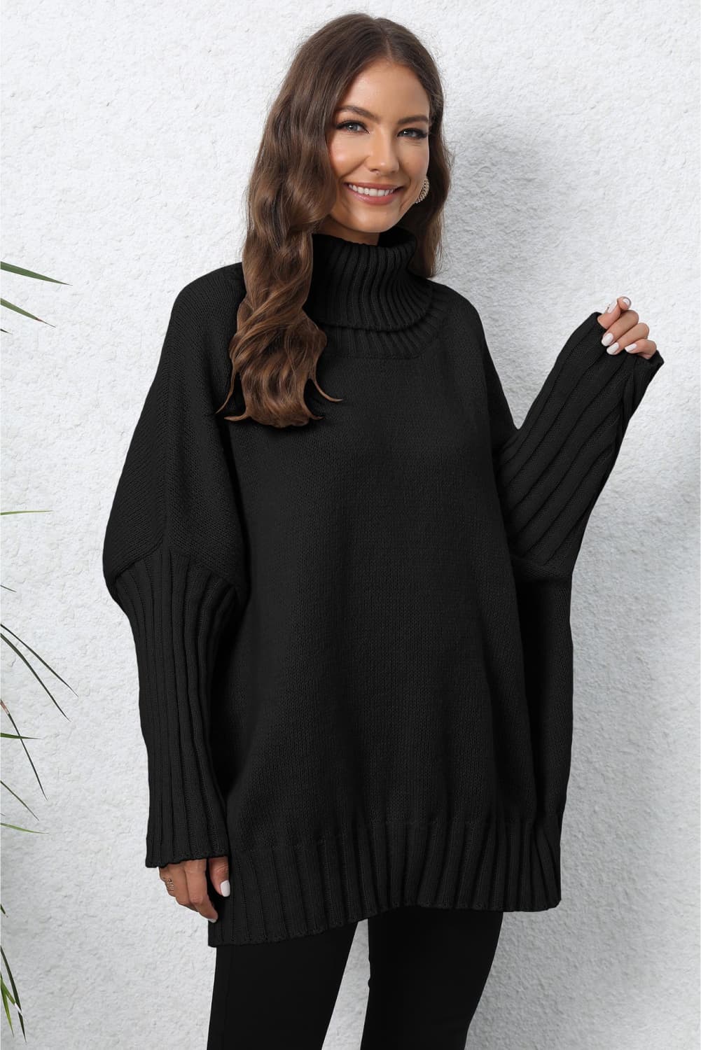 Gerippter Pullover mit Rollkragen und langen Ärmeln