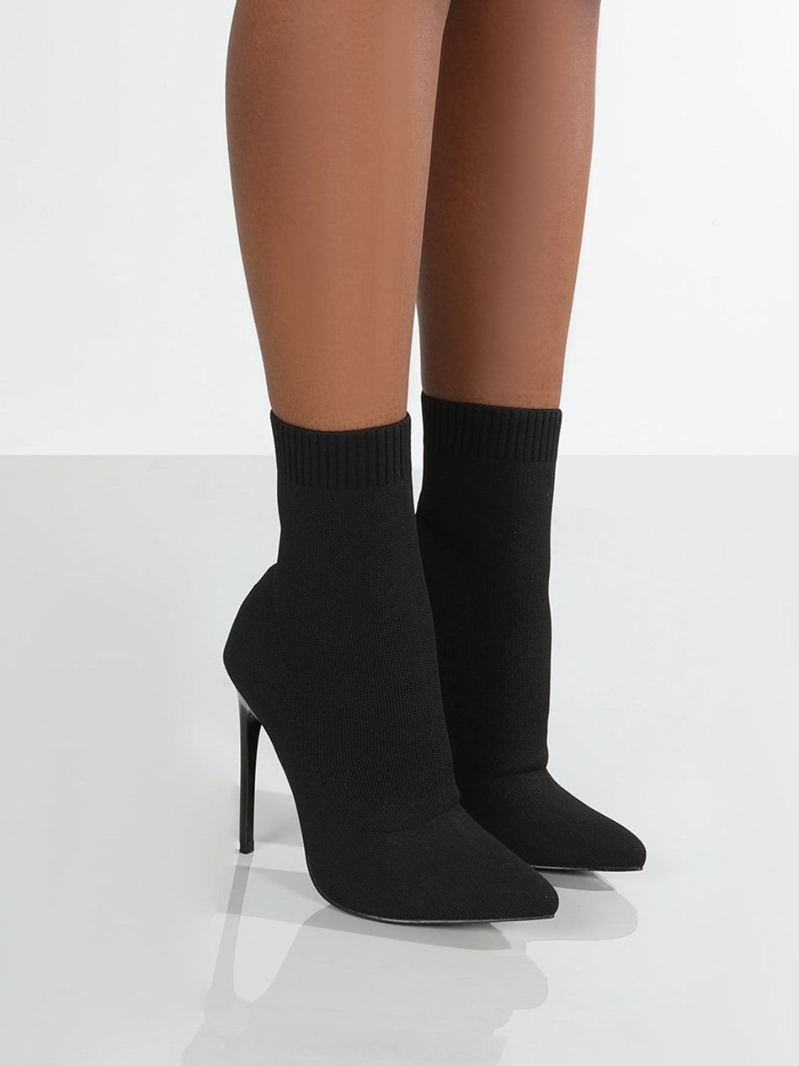 Mesh-Stiefel mit spitzer Zehenpartie und Stilettoabsatz