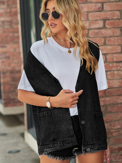 Jeansweste mit V-Ausschnitt und Knopfleiste in voller Größe