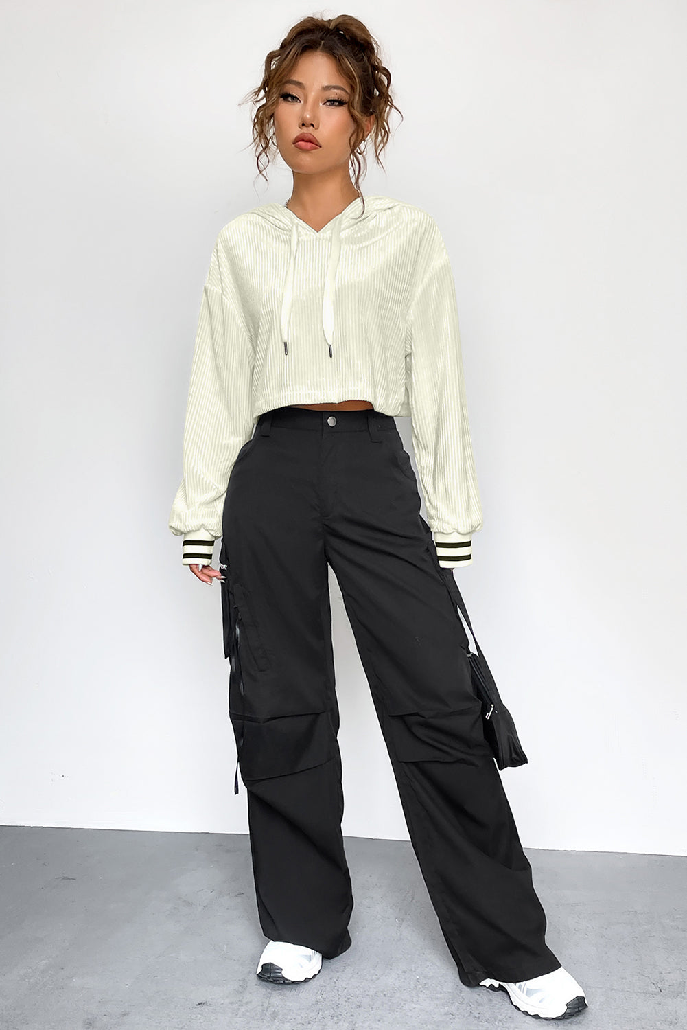 Kapuzenpullover mit überschnittener Schulter und Kordelzug