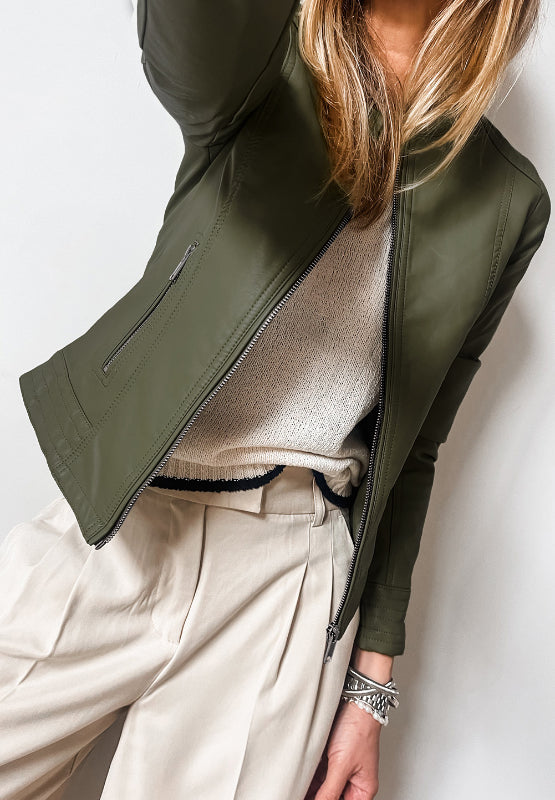 Langärmlige Jacke aus PU-Leder mit Rundhalsausschnitt