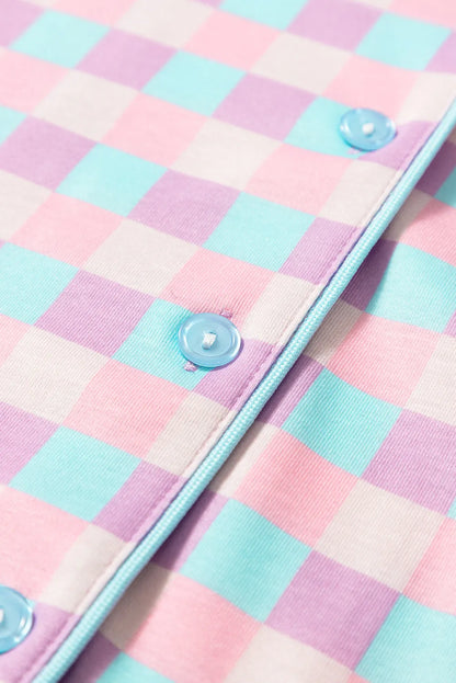 Lounge-Set mit kariertem Kurzarm-Oberteil und Shorts mit Kragen