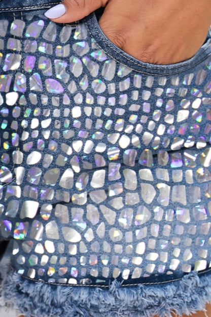 Jeansshorts mit ungesäumtem Saum und Taschen