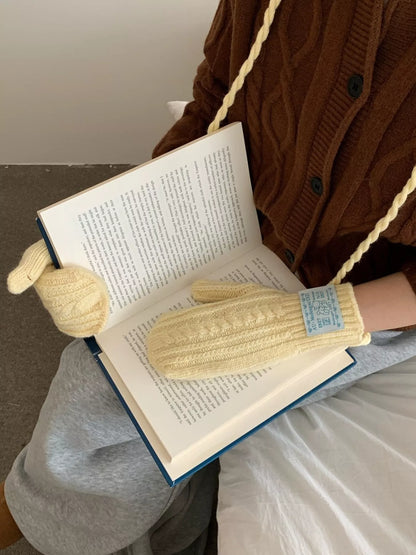 e52035b8cb0c4b8895f4703b728da172-Max-Origin