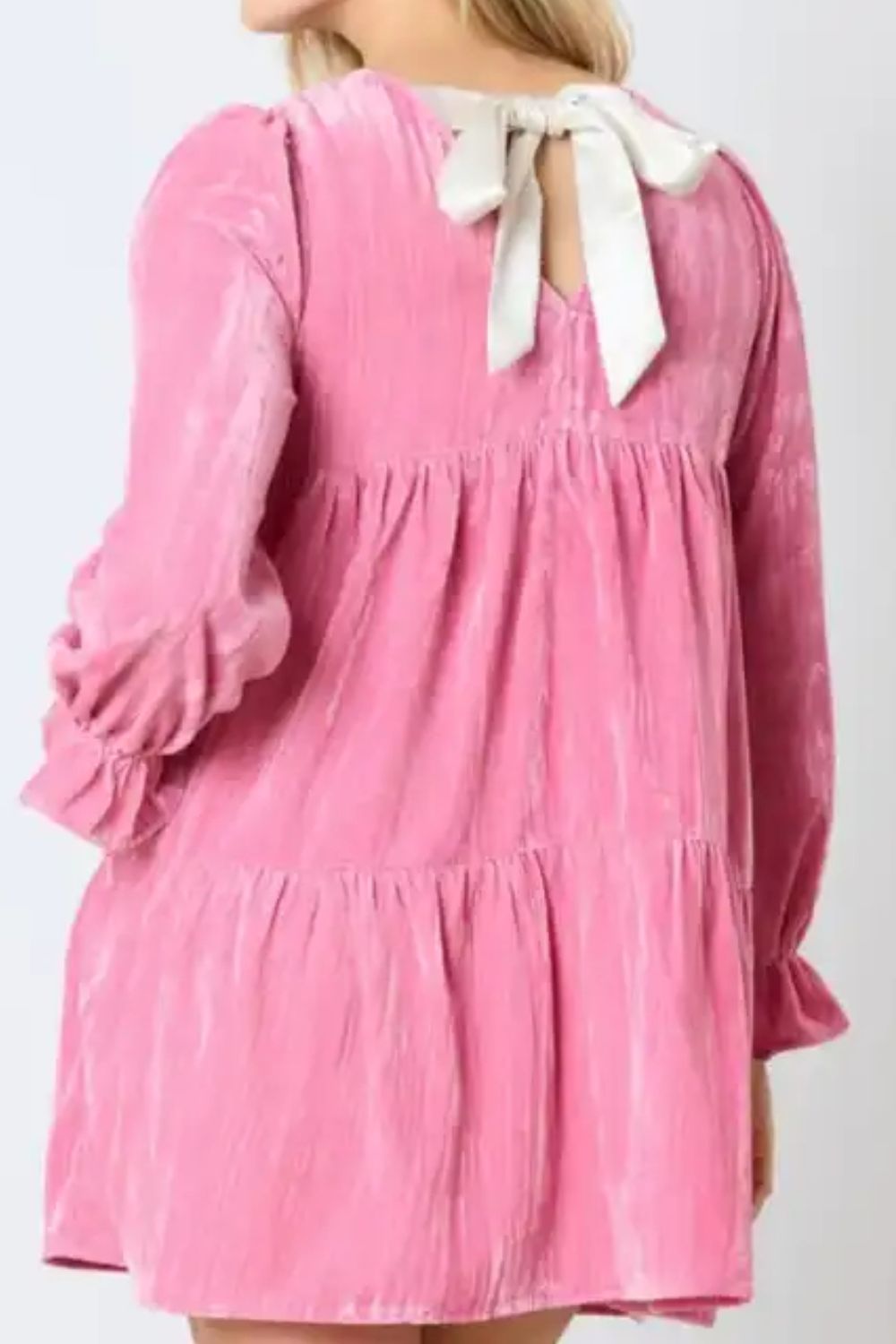 Minikleid mit Rundhalsausschnitt und Volantärmeln