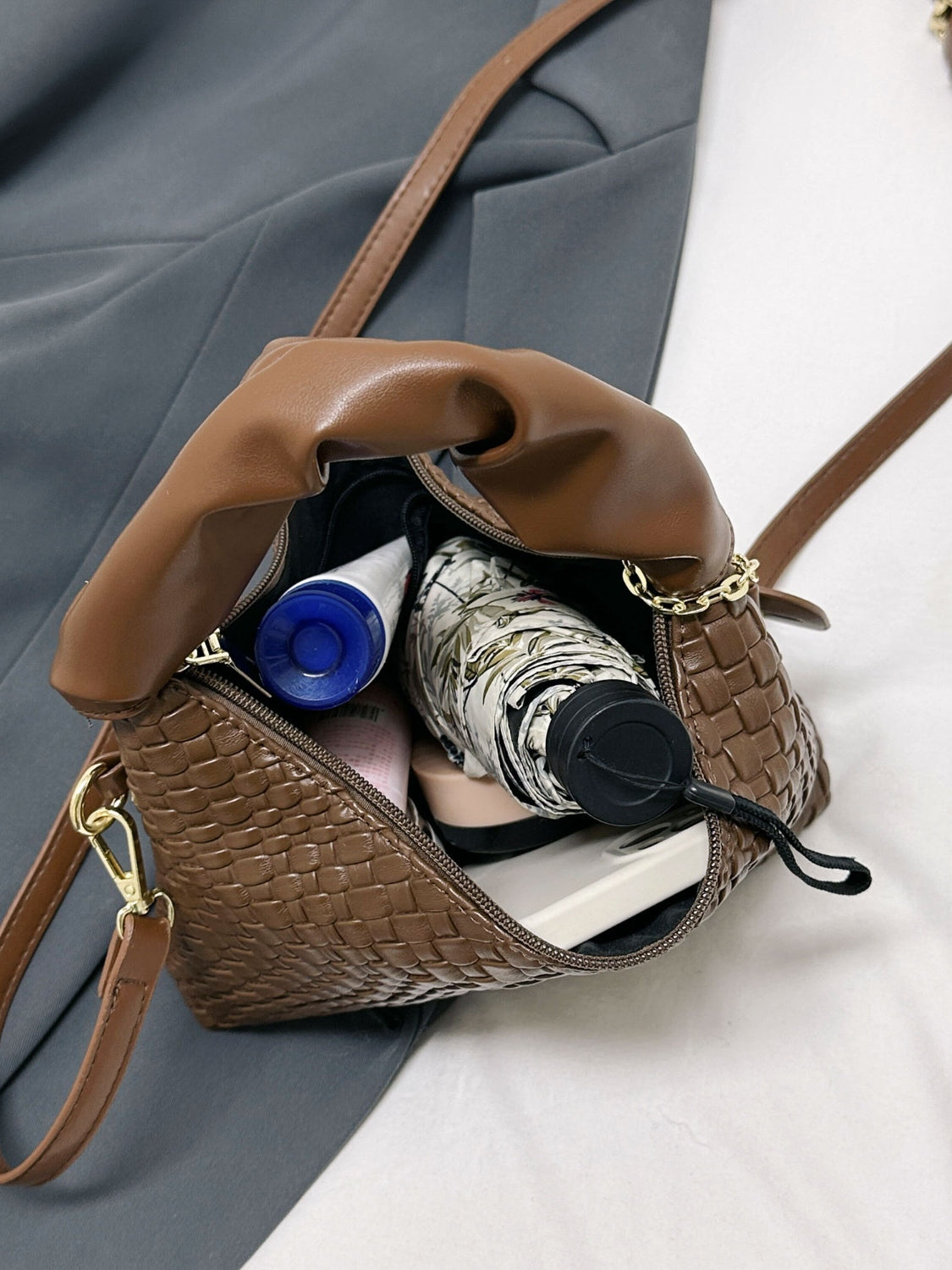 Gewebte Umhängetasche aus PU-Leder