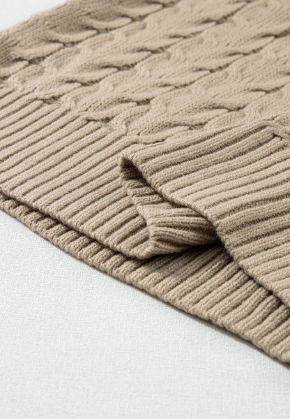 Kurzärmliger Rollkragenpullover mit Zopfmuster