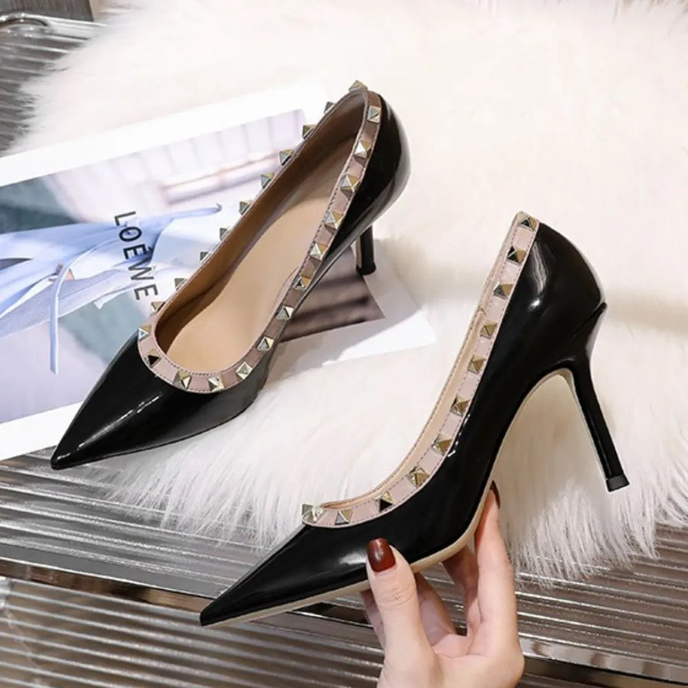 ebf964f2-baee-43f9-8a65-00c47f83c235-Max