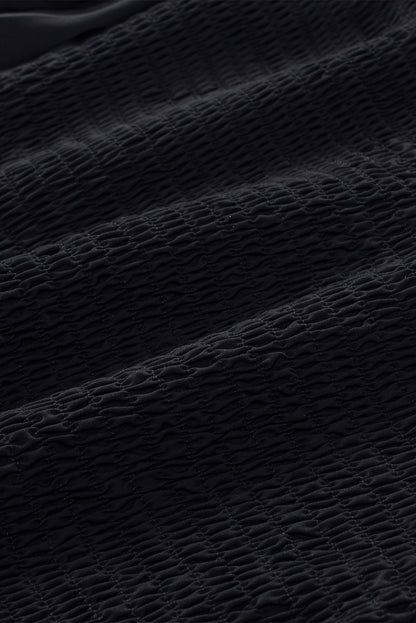 Gerüschte Bluse mit eckigem Ausschnitt und kurzen Ärmeln