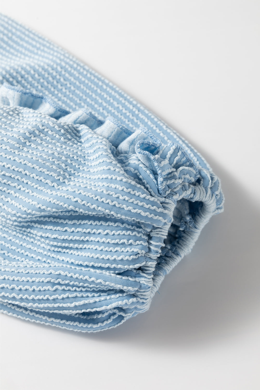 Sweatshirt mit Rundhalsausschnitt und Rüschenstruktur und langen Ärmeln